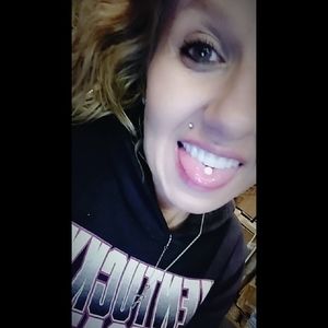 Meet your Posher, Alicia